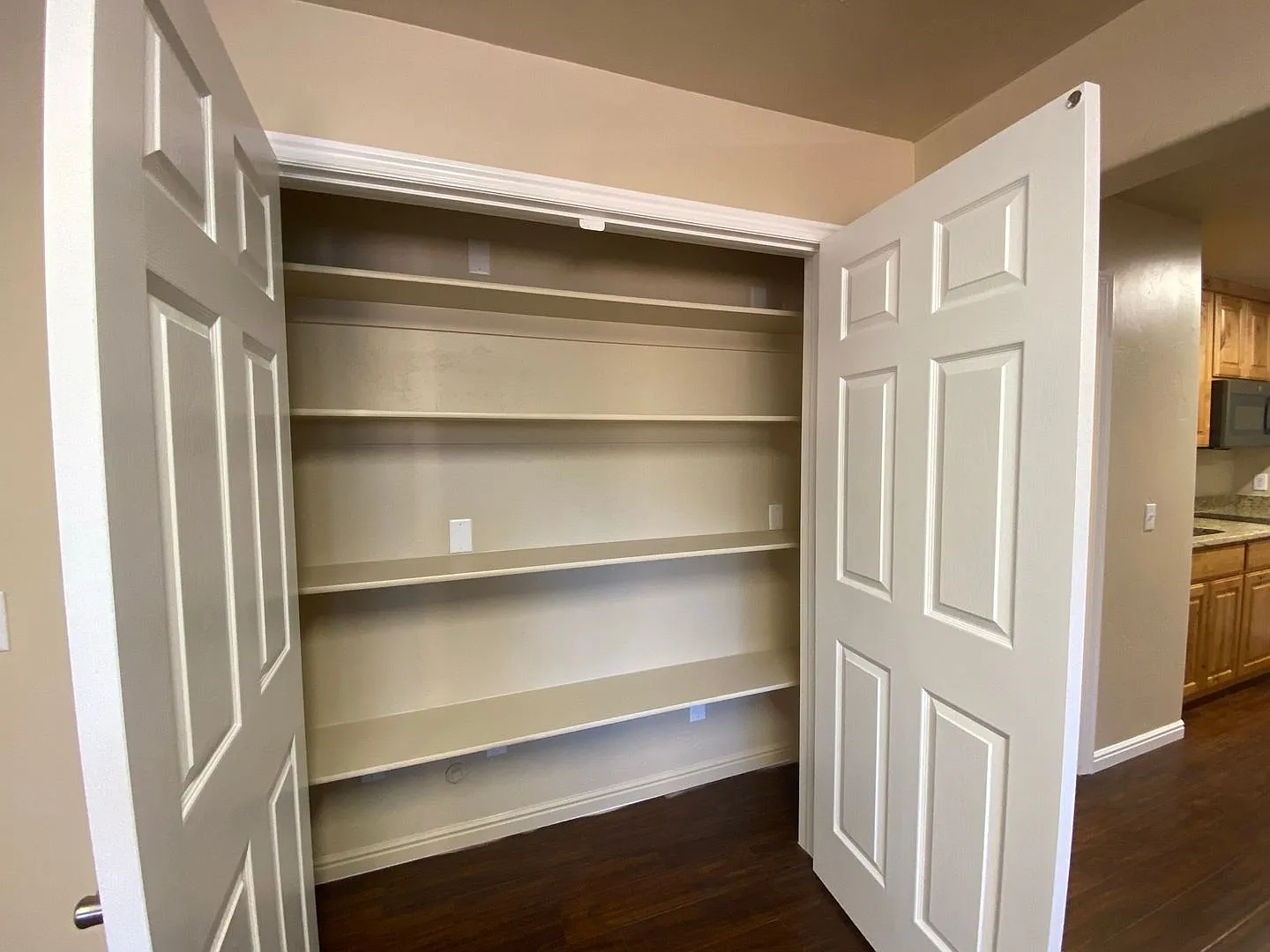 Canyon Street Apartment U100 **Utilities Included** — Photo 3
