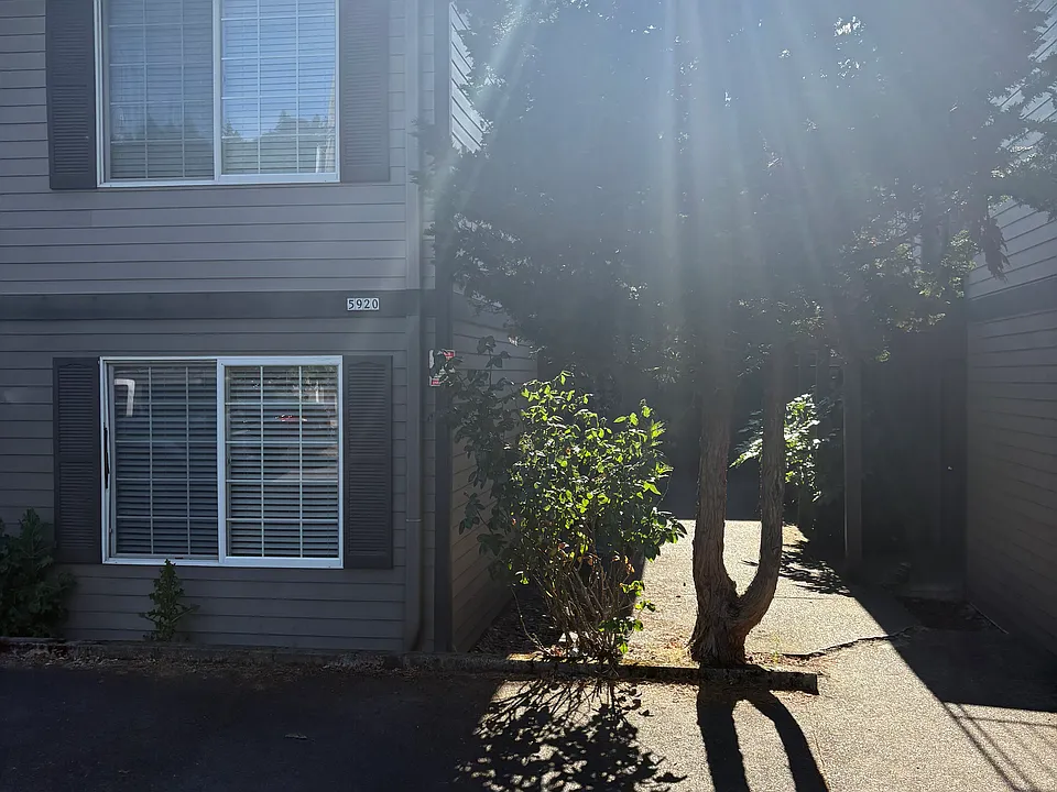 5920 S Hood Ave #3