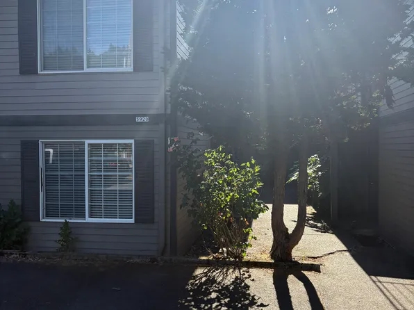 5920 S Hood Ave Unit 3, Portland, OR 97239