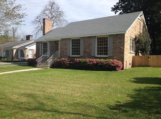 2261 Dubroca St, Mobile, AL 36607