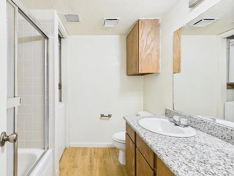 4441 Old College Rd — Photo 18