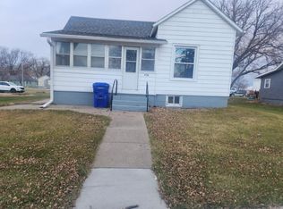 456 S Walnut St, Avoca, IA 51521