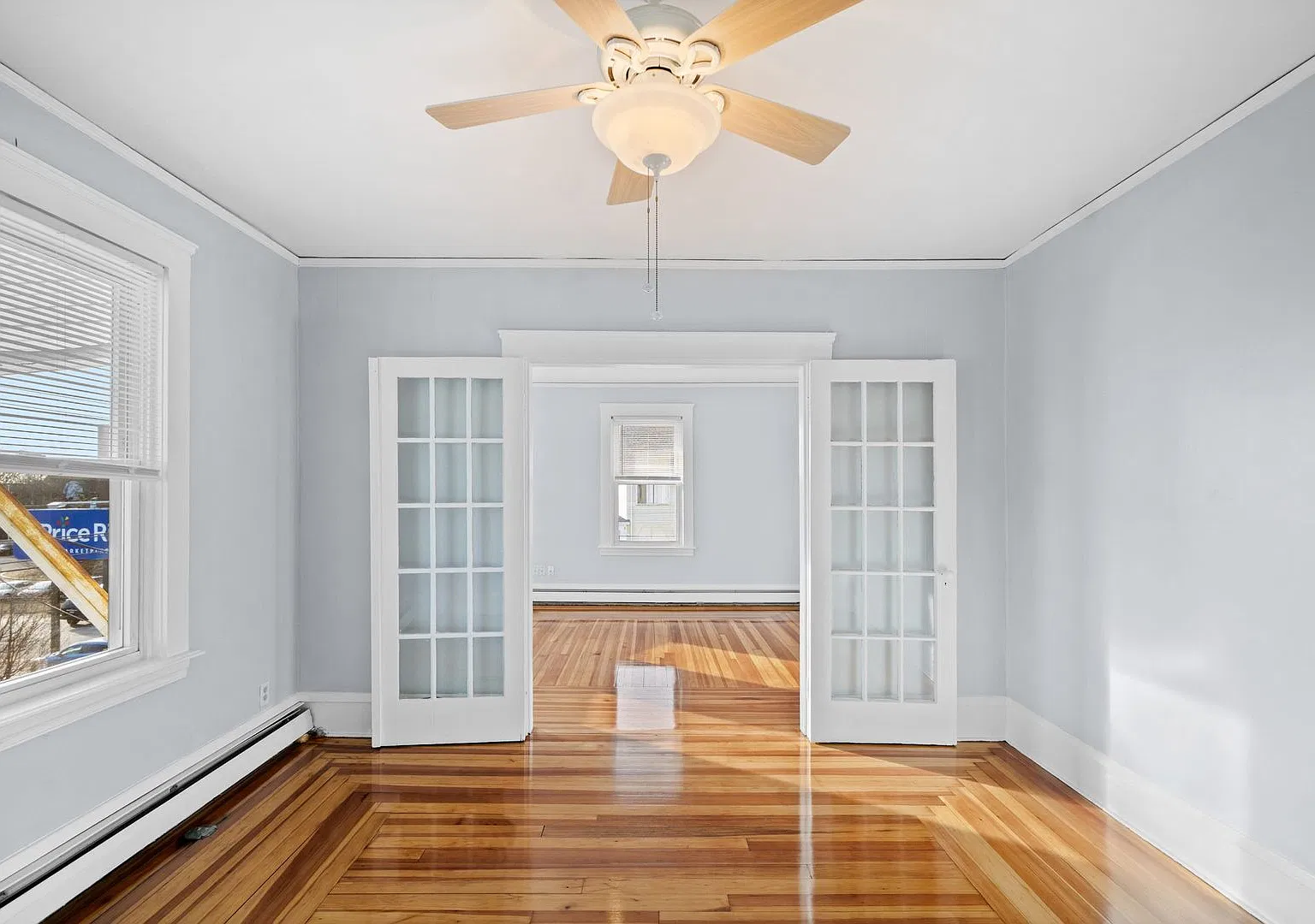 508 Lonsdale Avenue — Photo 1