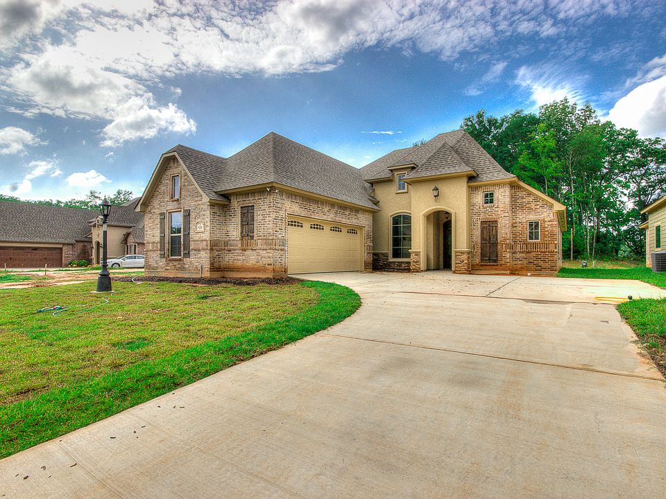 1st image of 528 Dogwood South Ln