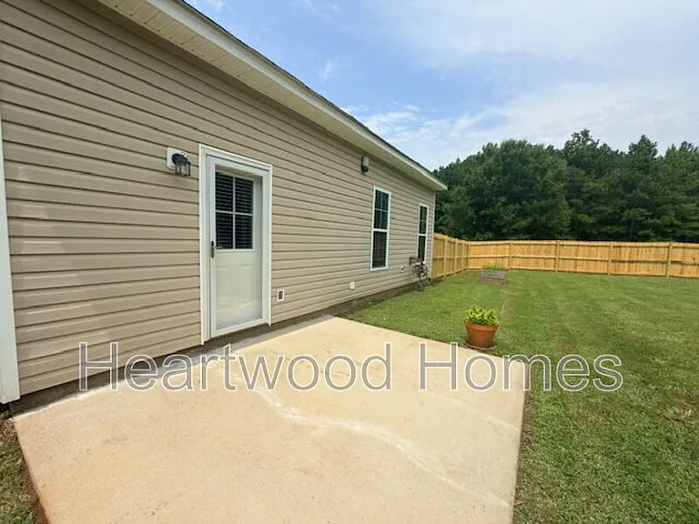 249 Blythe Creek Dr — Photo 38