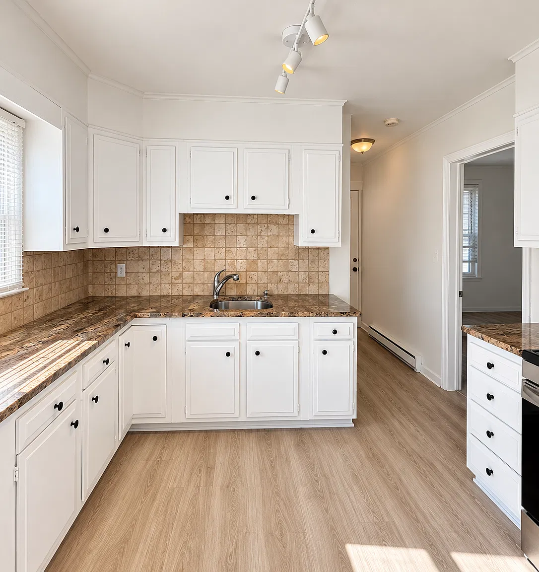 259 Fairchild Ave — Photo 3