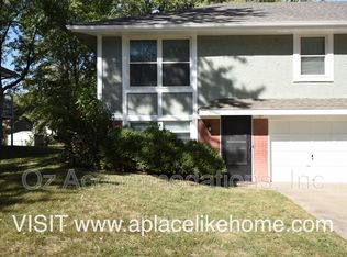 1214 SE 3rd Ter APT A, Lees Summit, MO 64063