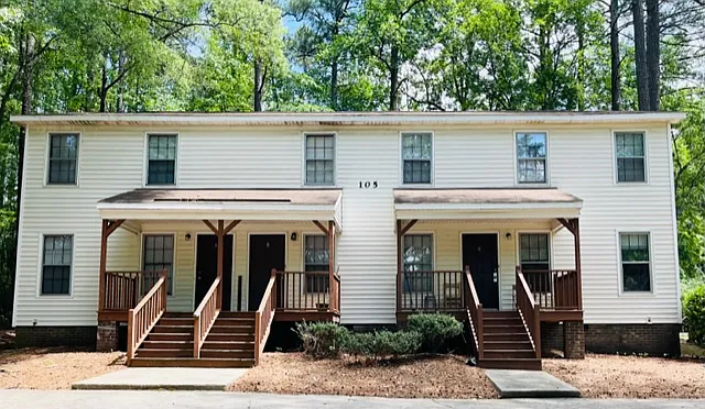 105 E Circle Dr #C