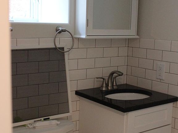lower level 3/4 bath heated floors