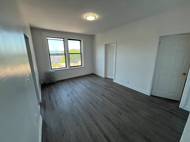295 S Broadway #3W — Photo 4