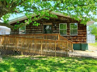 808 Missouri Ave, South Roxana, IL 62087