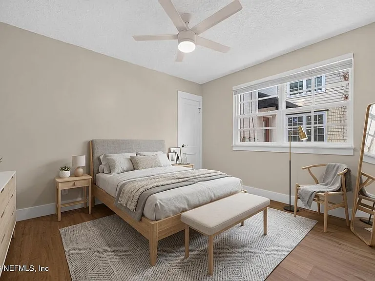 2247 Riverside Ave #3 — Photo 15