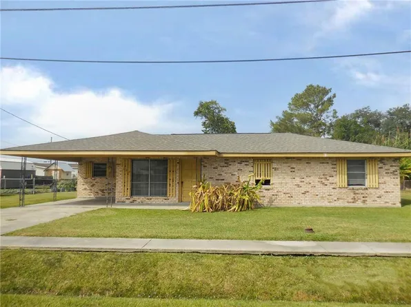 138 Comeaux Dr, Lockport, LA 70374