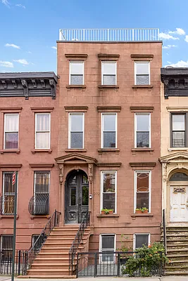 Sold by Compass | media 11