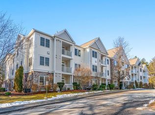 1204 Albion Rd, Bedford, MA 01730