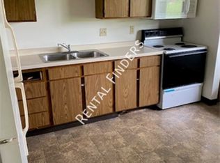 1117 12th St #1, Baraboo, WI 53913