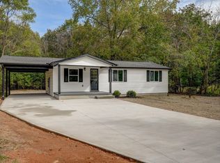 115 Pink Robinson Rd, Woodruff, SC 29388