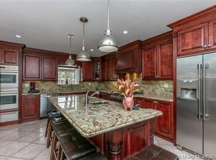 8831 SW 51st St, Miami, FL 33165