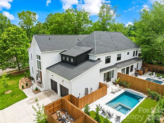 5th image of 3856 Moultrie St