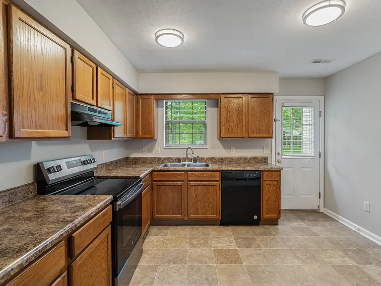 2136 Brownstone Way — Photo 6