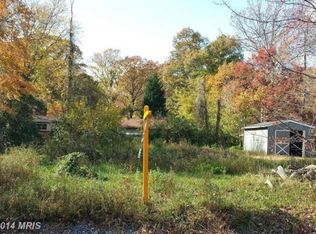 264 9th St, Pasadena, MD 21122