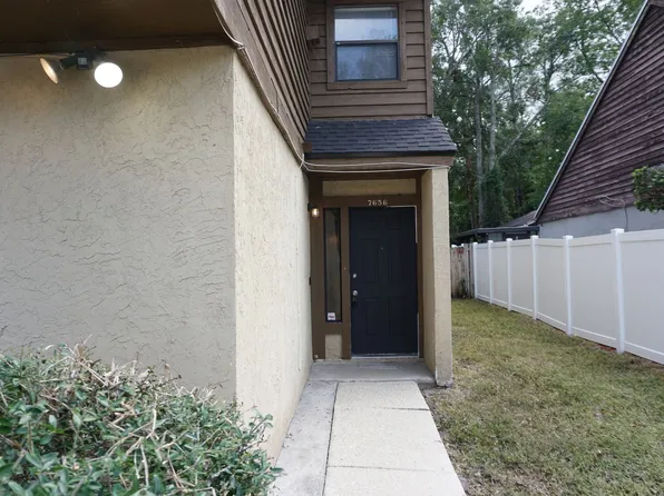 7656 S Jana Ln, Jacksonville, FL 32210