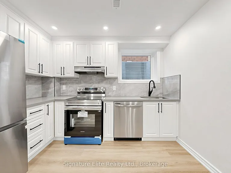 44 Cotton St #B — Photo 4