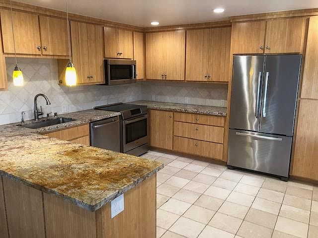 1st image of 10146 Alpine Dr APT 2