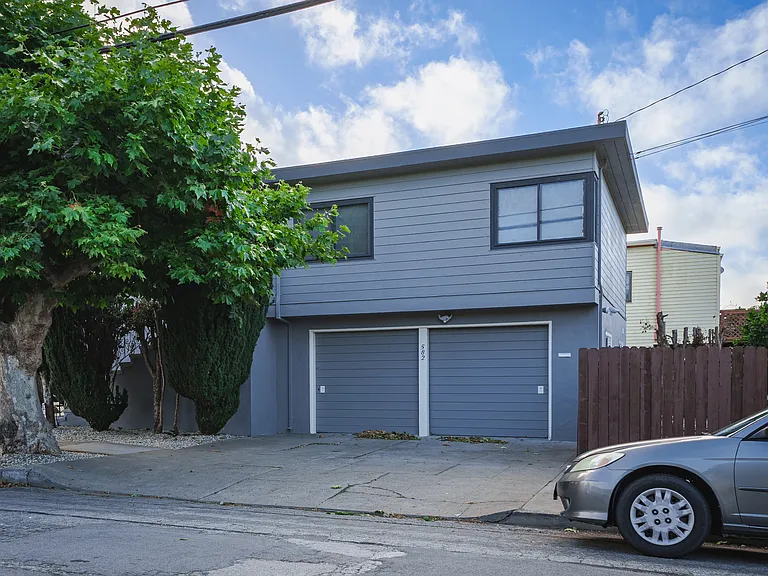 582 Euclid Ave #B — Photo 1