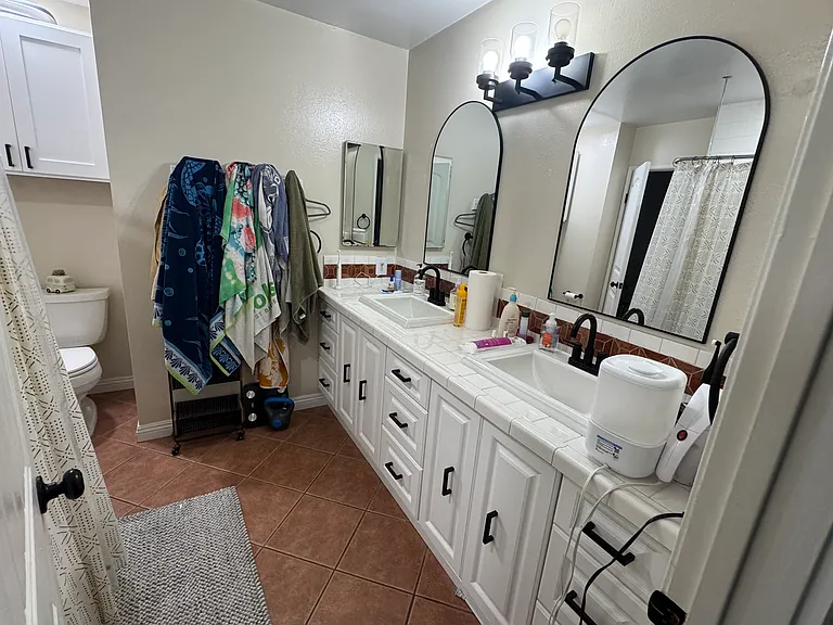 4339 Loma Riviera Ct — Photo 16