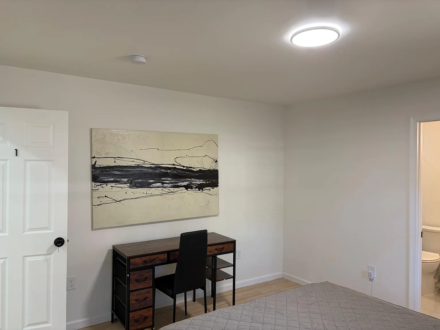 4 bed, 3.0 bath, 1600 sqft, $1,360 — Photo 1