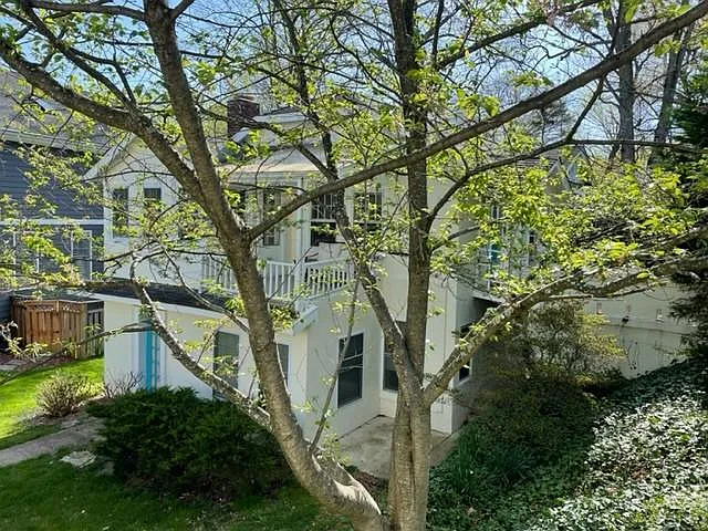 2409 N Upton St — Photo 3