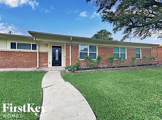 606 Arion Ln, Pasadena, TX 77502
