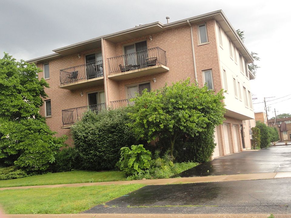 1st image of 4012 W 105th St APT 2C