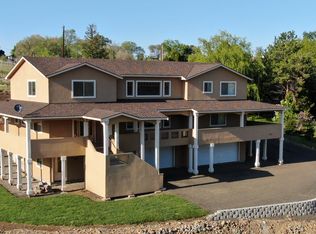 13351 Wide Hollow Rd, Yakima, WA 98908