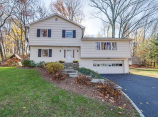 50 Cottage Ter, Bedford Hills, NY 10507