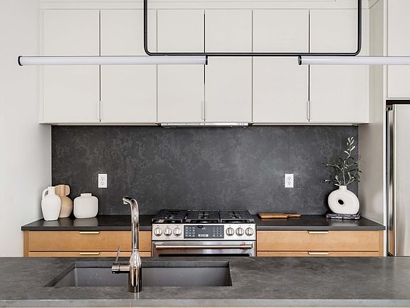 3rd image of 182 Tremont St #1
