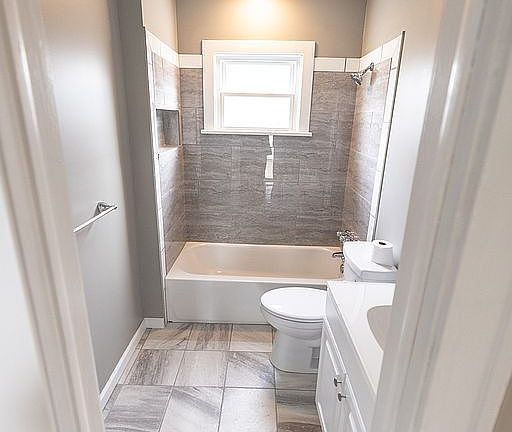 4th image of 34242 Waldmer Dr