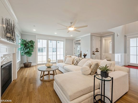 5th image of 548 Catherine Lot 8