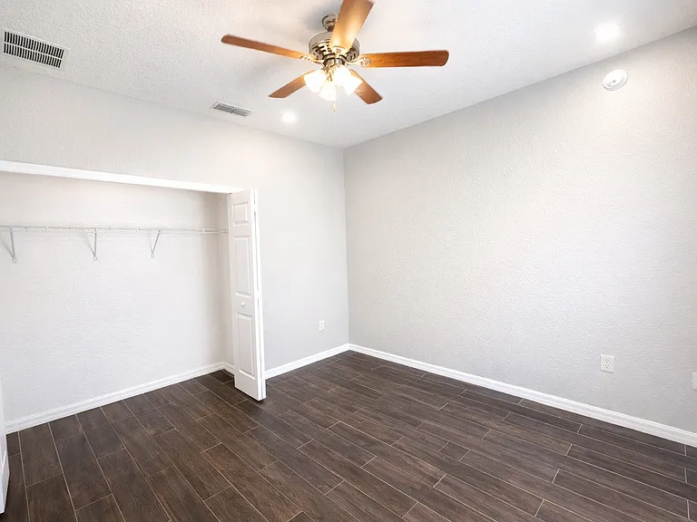 1192 Normandy Heights Cir — Photo 24