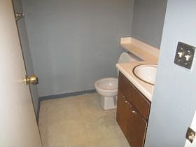 5th image of 9101 Newhall Dr APT 82