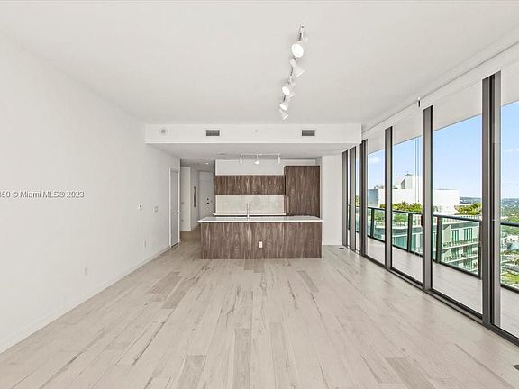 5th image of 480 NE 31st St Unit 4607