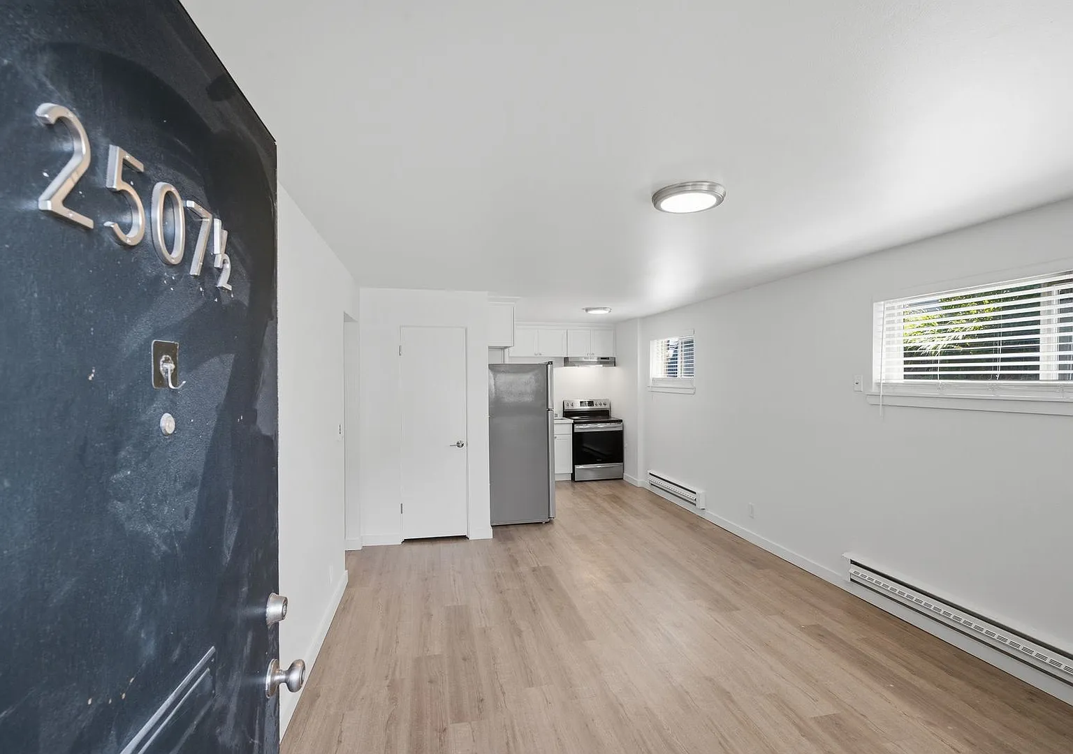 Loyal Heights Apartments — Photo 4