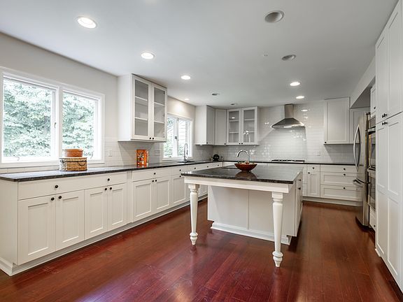 4th image of 9508 N Sequoia Dr