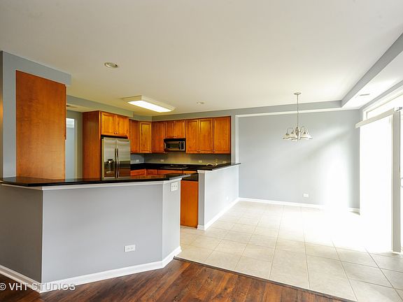 5th image of 5 Beaconsfield Ct #5