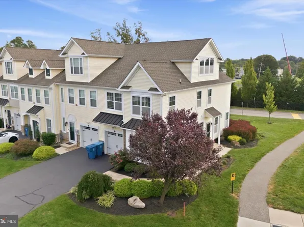 317 Ross Ct, Wyncote, PA 19095