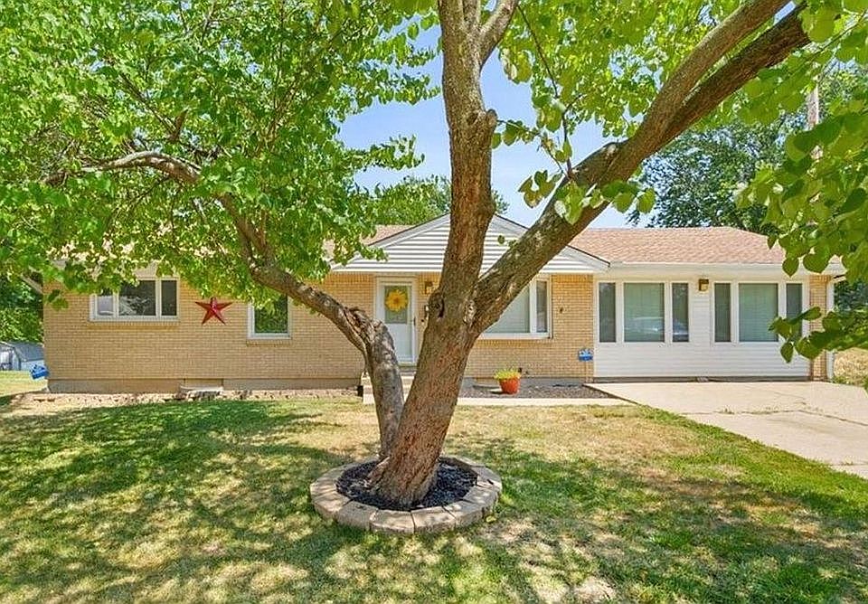 1st image of 3629 S Greenwich Ln