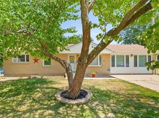 3629 S Greenwich Ln, Independence, MO 64055
