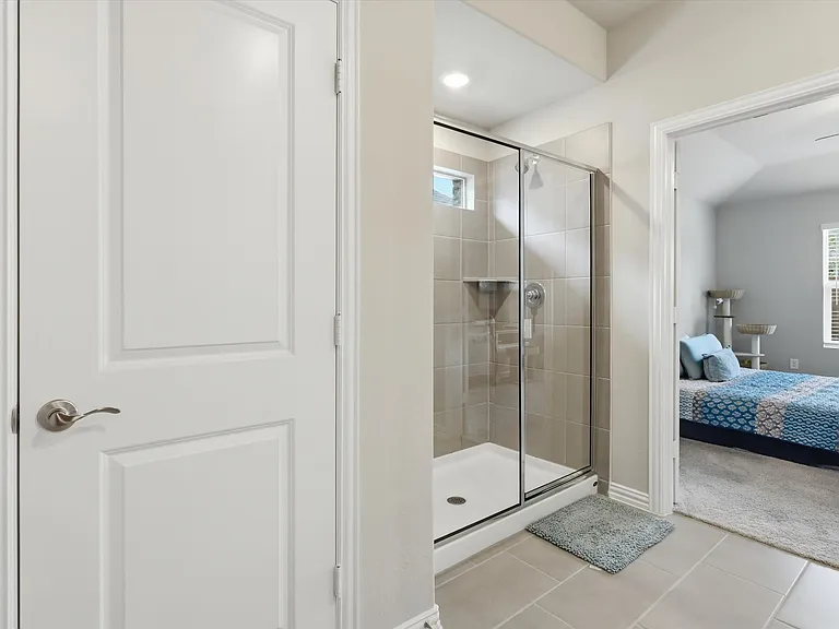 410 Dempsey Dr — Photo 16
