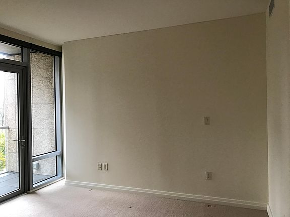 5th image of 10700 NE 4th St Unit 322